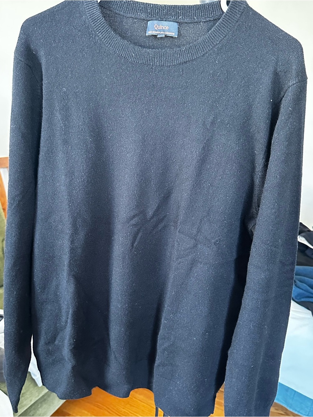 Quince Men's Black Cashmere Crewneck Sweater - Soft Knit